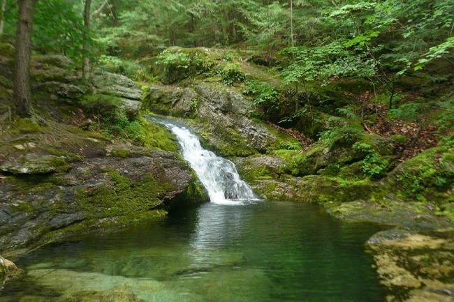 Cool off in Rattlesnake Pool, one of the best swimming holes in the White Mountain Region.